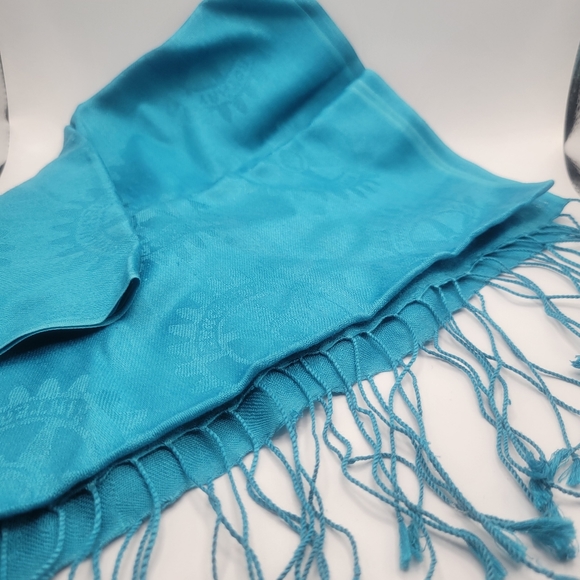 Rotary International Turquoise Scarf - Picture 5 of 5